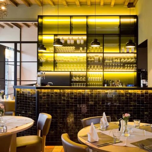 Gezellig interieur van Familierestaurant Schalienhuis te Loenhout.